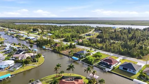 9413 St Paul Dr, Port Charlotte, FL 33981