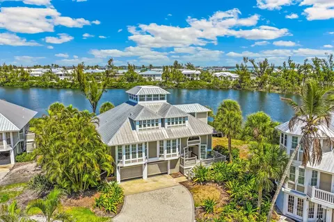 43 Seawatch Lake Dr, Boca Grande, FL 33921