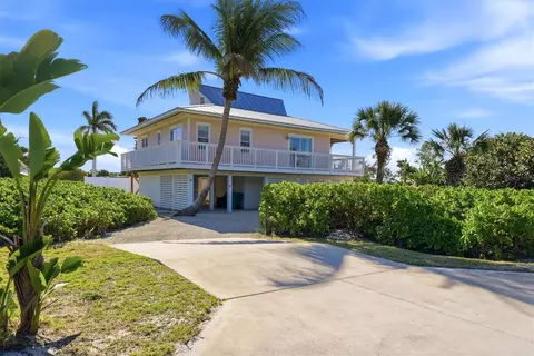 11 Bocilla Dr, Placida, FL 33946