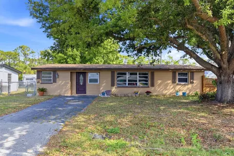 8362 Pelican Rd, Englewood, FL 34224