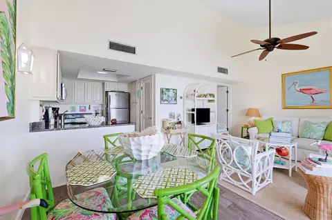 Dining - 7070 Placida Rd #1121, Placida, FL 33946 photo 3 of 4