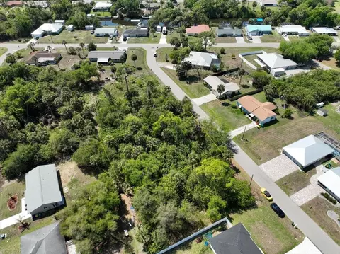 2340 Fintonrod St, Port Charlotte, FL 33948
