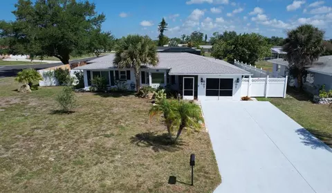 2 Golfview Rd, Rotonda West, FL 33947