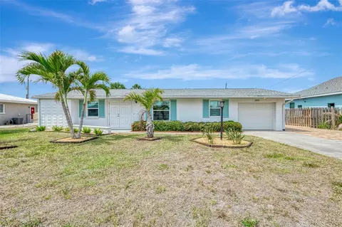 2490 11th St, Englewood, FL 34224