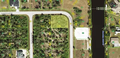 10005 Long Beach St, Port Charlotte, FL 33981
