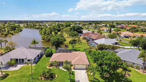 230 Sportsman Rd, Rotonda West, FL 33947