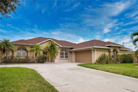 138 Broadmoor Ln, Rotonda West, FL 33947