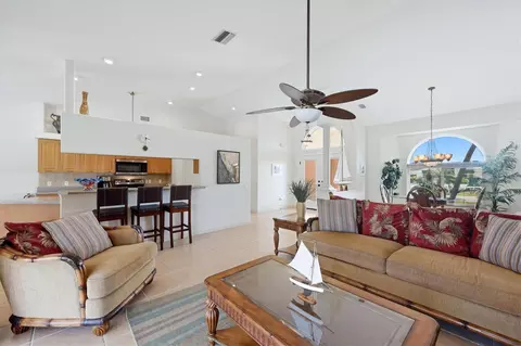 Living - 4150 Cape Haze Dr, Placida, FL 33946 photo 4 of 7