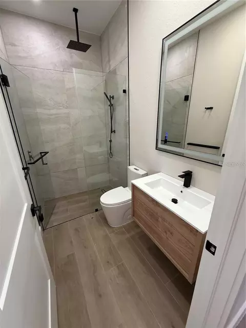Bath - 47 Brig Cir E, Placida, FL 33946 photo 2 of 5
