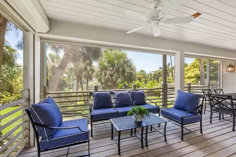 Exterior - 312 Baily St, Boca Grande, FL 33921 photo 2 of 4