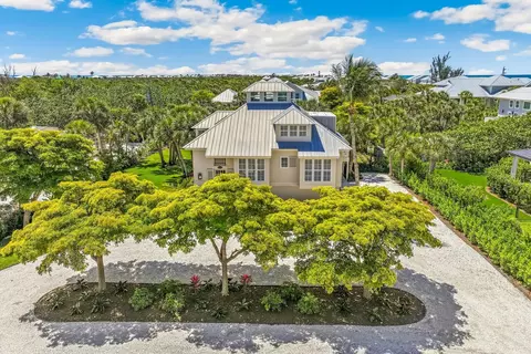 Exterior - 312 Baily St, Boca Grande, FL 33921 photo 4 of 4
