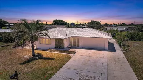 21452 Higgs Dr, Port Charlotte, FL 33952