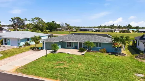 11 Oakland Hills Ct, Rotonda West, FL 33947