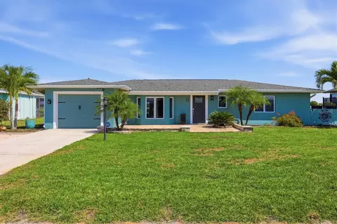 11 Oakland Hills Ct, Rotonda West, FL 33947