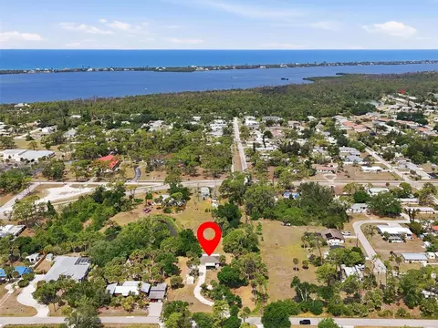 788 Harmony Ln, Englewood, FL 34223