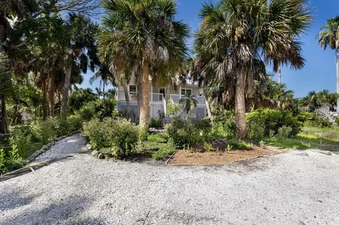 Exterior - 362 Baily St, Boca Grande, FL 33921 photo 9 of 9