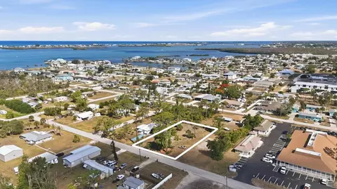 1970 Kentucky Ave, Englewood, FL 34224
