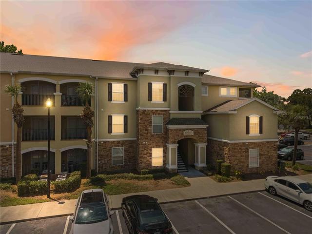 10201 Courtney Palms Blvd #204, Tampa, FL 33619