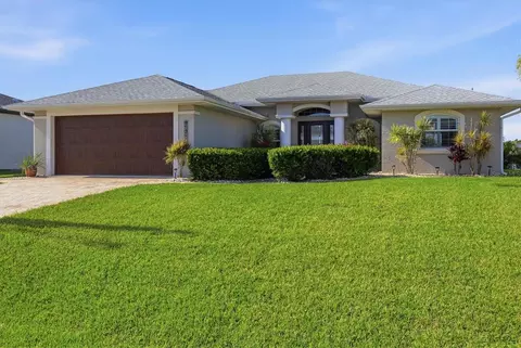 15738 Applewhite Cir, Port Charlotte, FL 33981