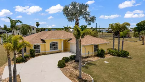 18075 Petoskey Cir, Port Charlotte, FL 33948