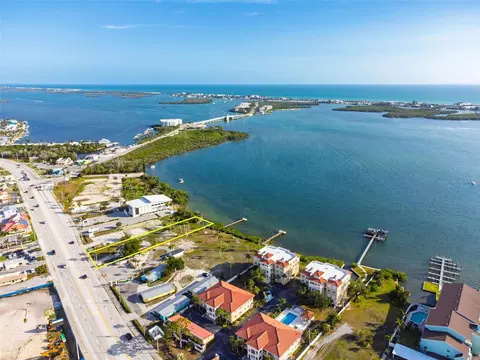 1144 S Mccall Rd, Englewood, FL 34223