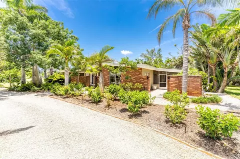 Exterior - 20 Spaniards Rd, Placida, FL 33946 photo 24 of 32