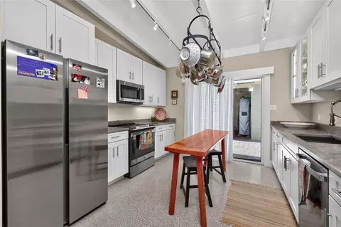 Kitchen - 20 Spaniards Rd, Placida, FL 33946 photo 7 of 7