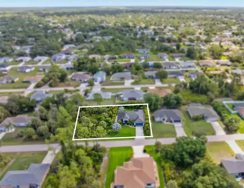 2420 Sheila Ln, North Port, FL 34286