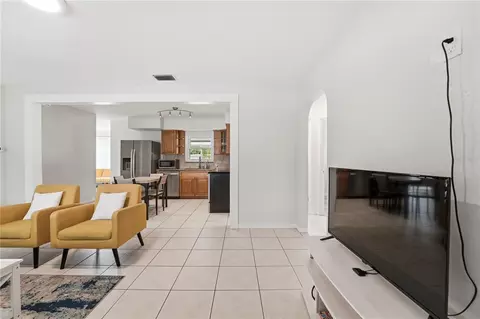 Living - 14512 117th Ave, Largo, FL 33774 photo 1 of 5