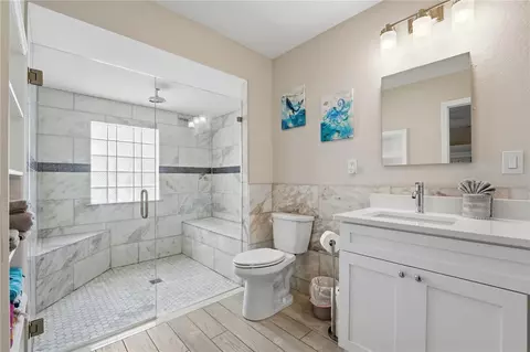 Bath - 14512 117th Ave, Largo, FL 33774 photo 6 of 7