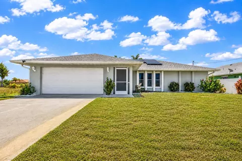 9532 Galaxie Cir, Port Charlotte, FL 33981