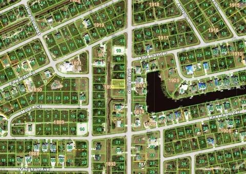 4251 Gillot Blvd, Port Charlotte, FL 33981