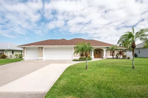 7411 Snow Dr, Englewood, FL 34224