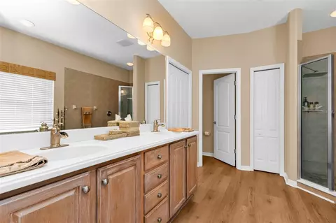 Bath - 11360 Dancing River Dr, Venice, FL 34292 photo 3 of 6