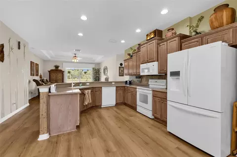 Kitchen - 11360 Dancing River Dr, Venice, FL 34292 photo 3 of 5