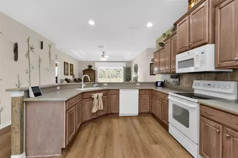 Kitchen - 11360 Dancing River Dr, Venice, FL 34292 photo 2 of 5