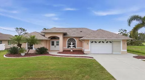 82 Pinehurst Pl, Rotonda West, FL 33947