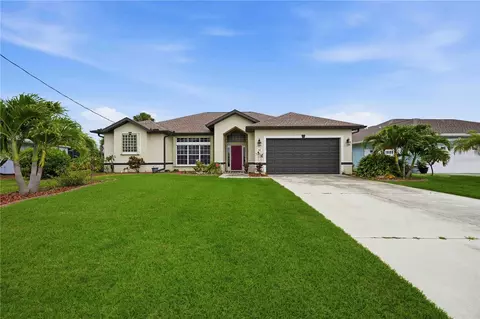 32 Medalist Ct, Rotonda West, FL 33947