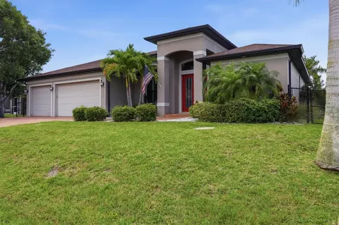 9404 Spring Cir, Port Charlotte, FL 33981