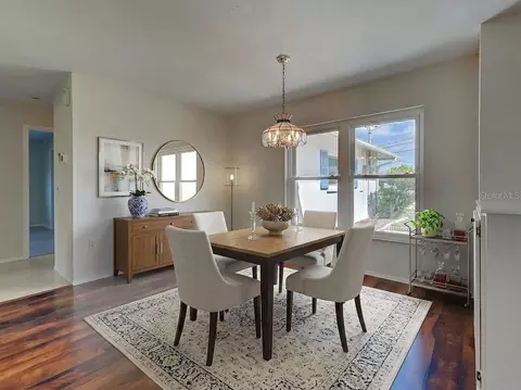 Dining - 412 Pine Tree Ter, Venice, FL 34293 photo 1 of 2