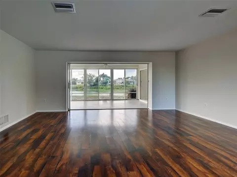 Living - 412 Pine Tree Ter, Venice, FL 34293 photo 2 of 8