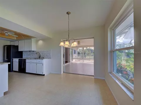 Dining - 412 Pine Tree Ter, Venice, FL 34293 photo 2 of 2