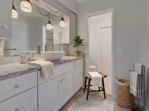 Bath - 412 Pine Tree Ter, Venice, FL 34293 photo 1 of 6