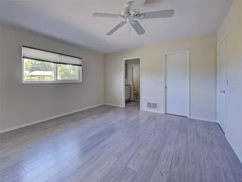 Bedroom - 412 Pine Tree Ter, Venice, FL 34293 photo 3 of 9
