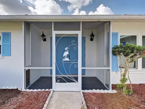 Exterior - 412 Pine Tree Ter, Venice, FL 34293 photo 6 of 18