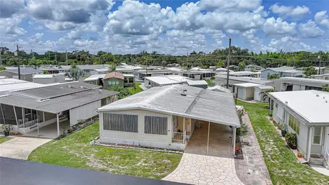 View/Area - 3450 Grapefruit Ln, Estero, FL 33928 photo 8 of 10