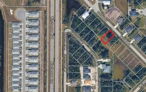 348 Sunset Rd, Rotonda West, FL 33947