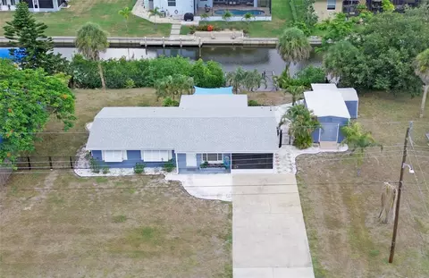 832 E 4th St, Englewood, FL 34223