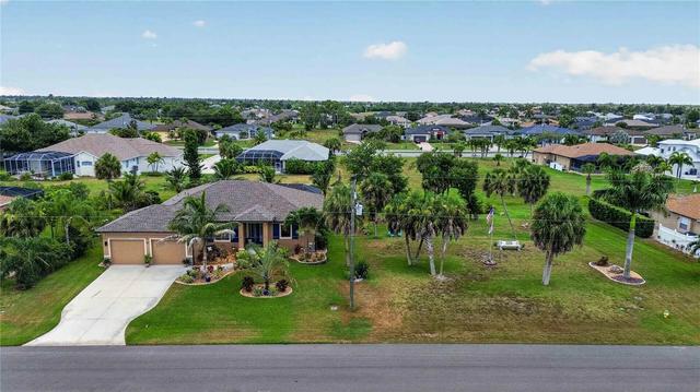 227 Long Meadow Ln, Rotonda West, FL 33947