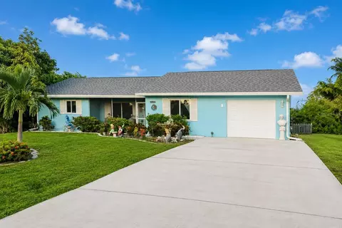 3488 Dwight St, Port Charlotte, FL 33981